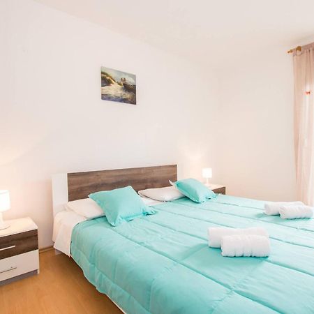 Family House With 2 Apartments - Irma Медулин Екстериор снимка