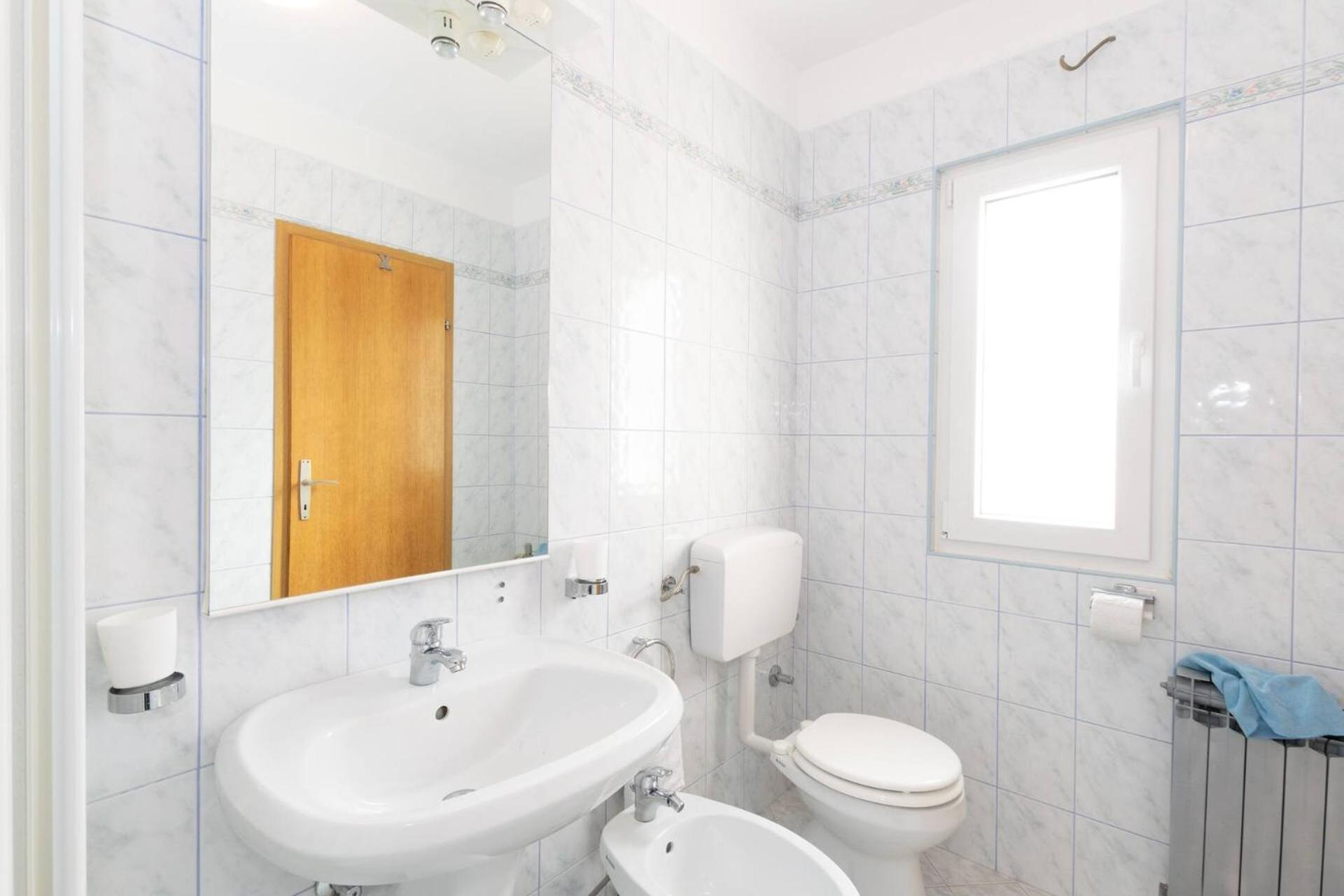 Family House With 2 Apartments - Irma Медулин Екстериор снимка