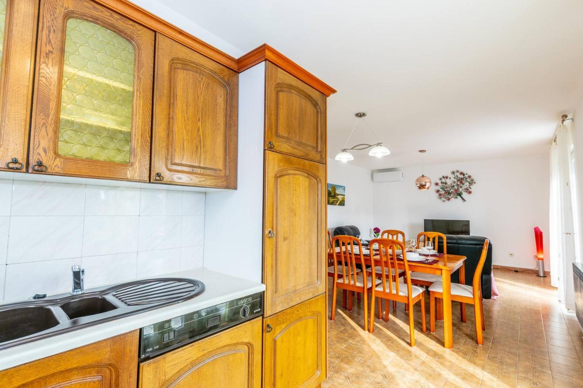 Family House With 2 Apartments - Irma Медулин Екстериор снимка