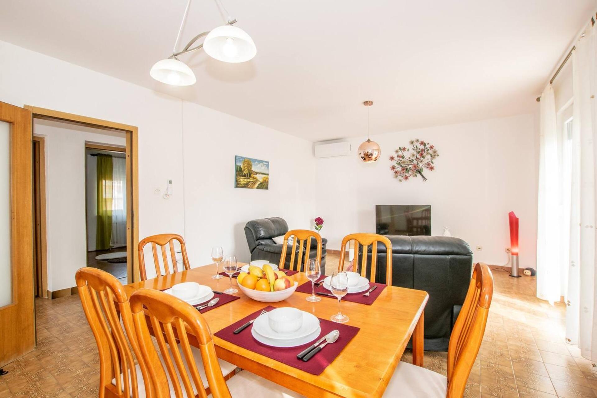 Family House With 2 Apartments - Irma Медулин Екстериор снимка