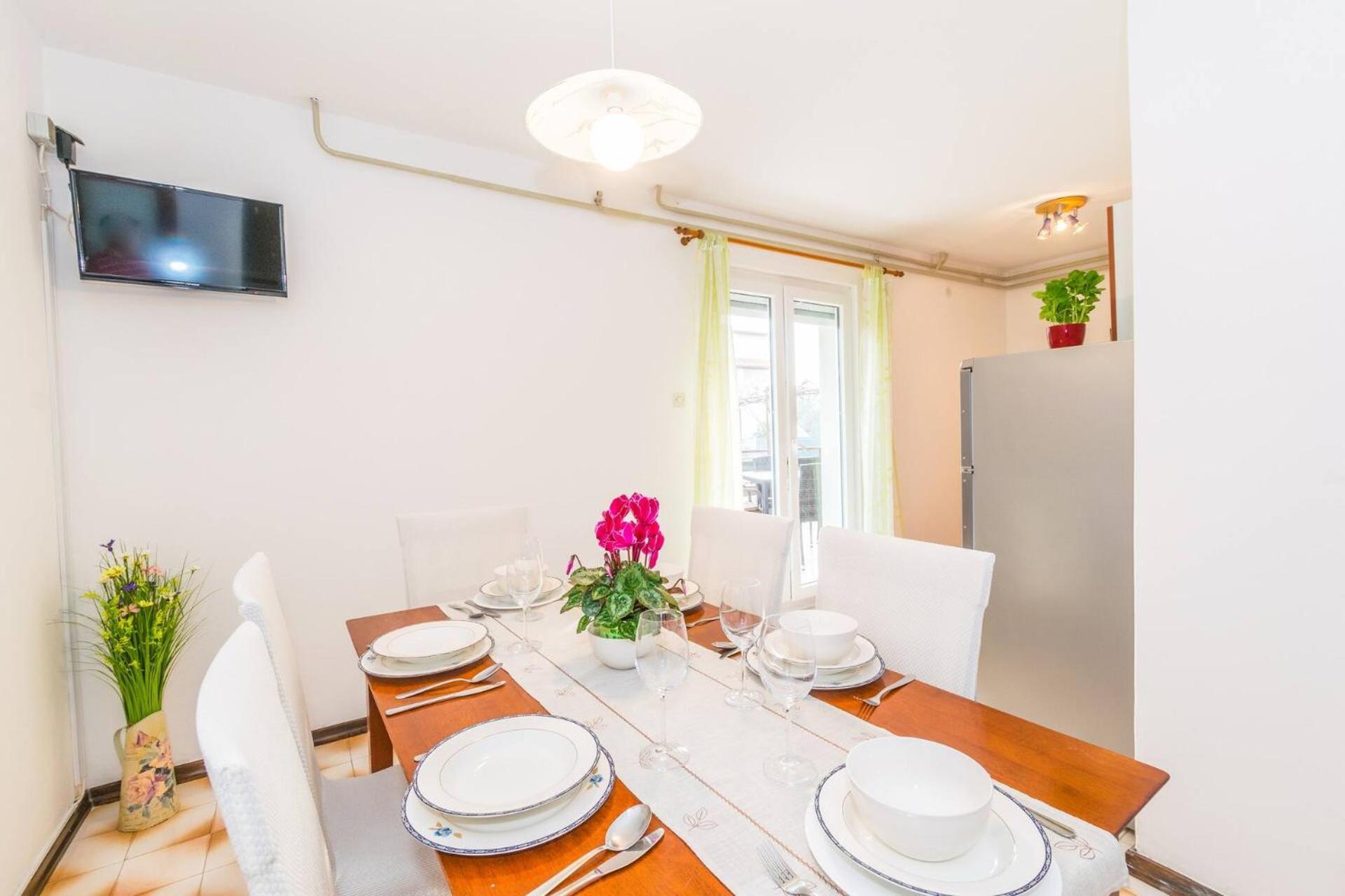 Family House With 2 Apartments - Irma Медулин Екстериор снимка