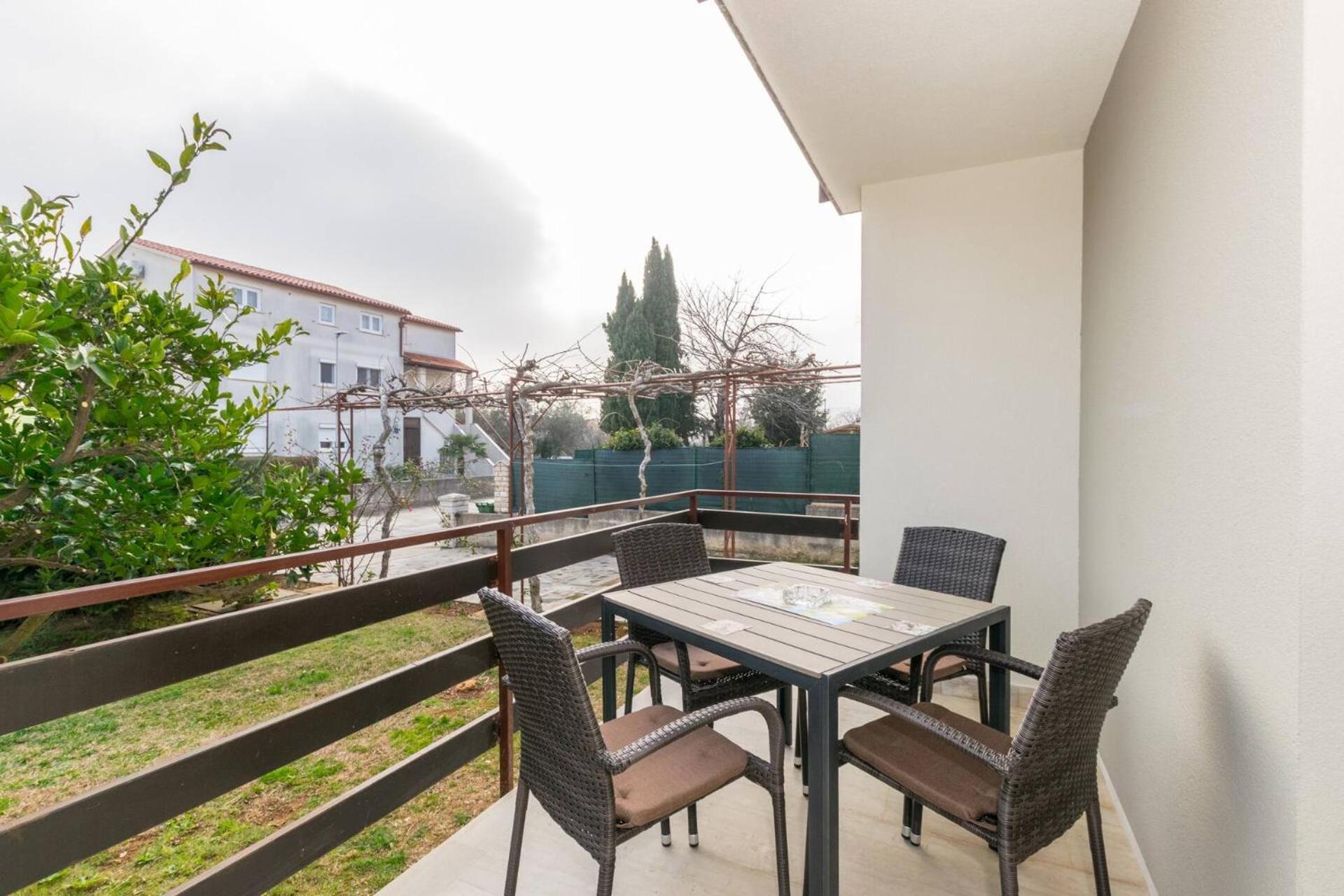 Family House With 2 Apartments - Irma Медулин Екстериор снимка